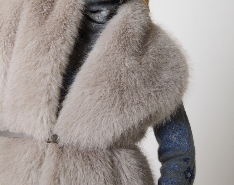Immagine di Gilet in ecopelliccia