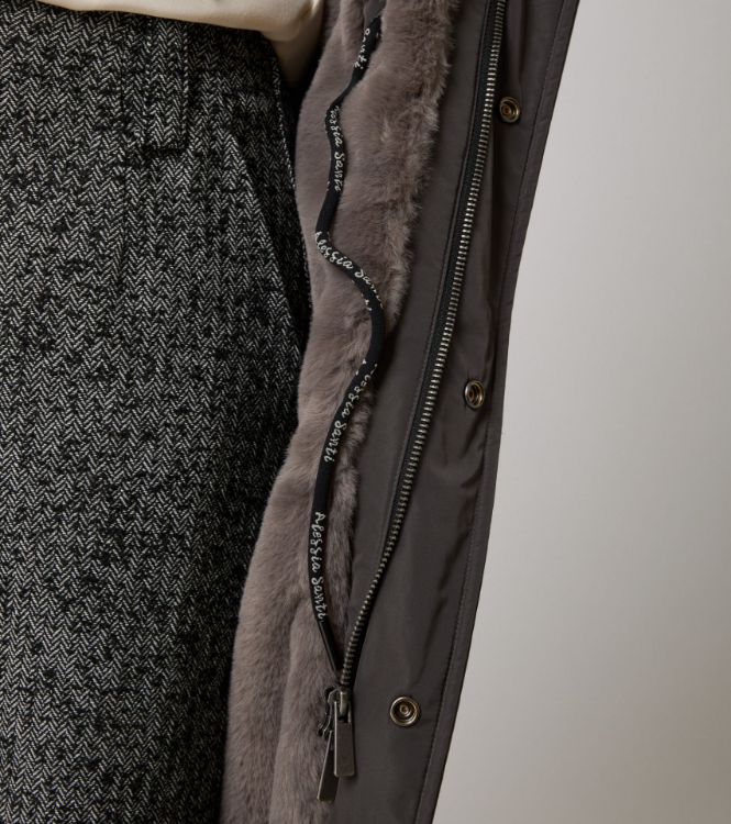 Immagine di Parka in nylon con cappuccio