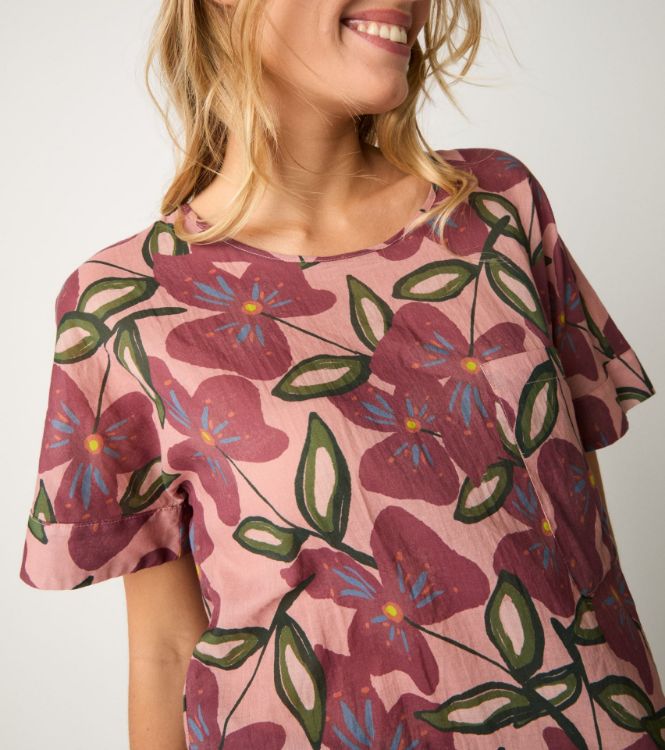 T-shirt con stampa floreale fiori
