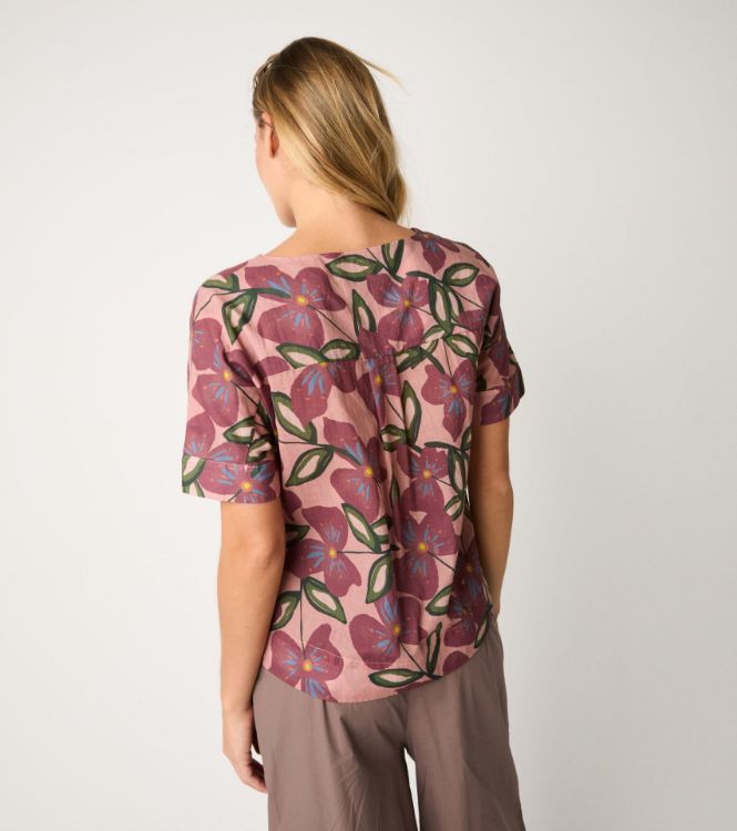 T-shirt con stampa floreale fiori