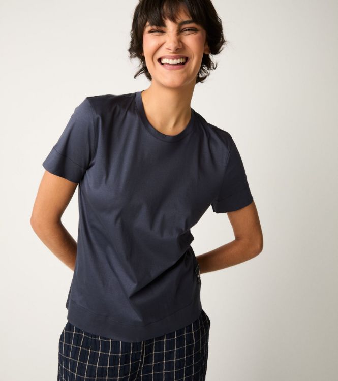 T-shirt girocollo con patch logata blu