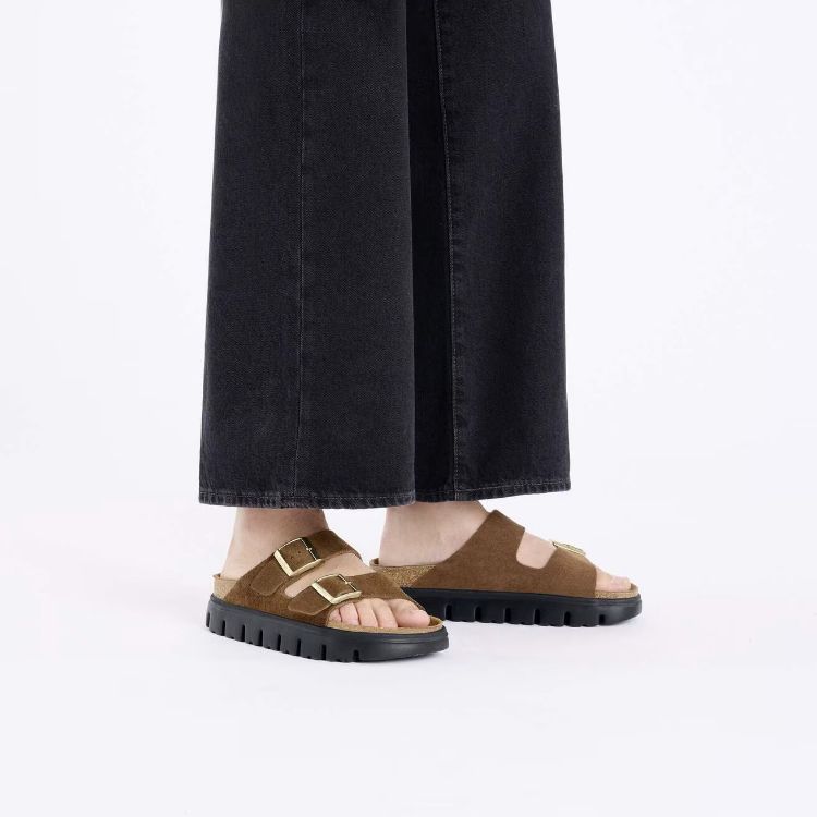 Immagine di Sandali Birkenstock Arizona in Pelle Scamosciata