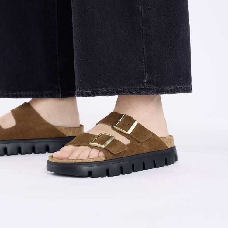 Immagine di Sandali Birkenstock Arizona in Pelle Scamosciata