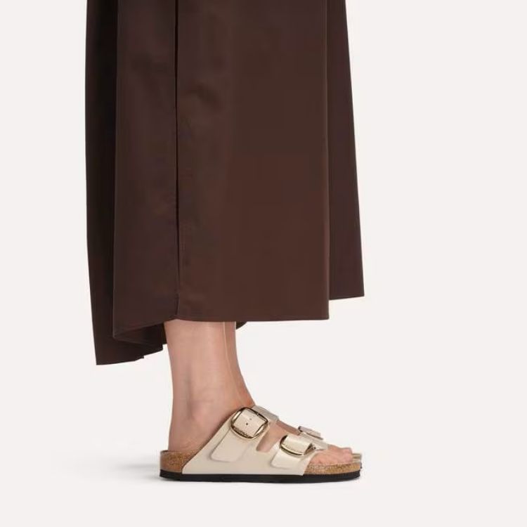 Immagine di Sandali Birkenstock Arizona Big Buckle in Pelle Naturale Vernice