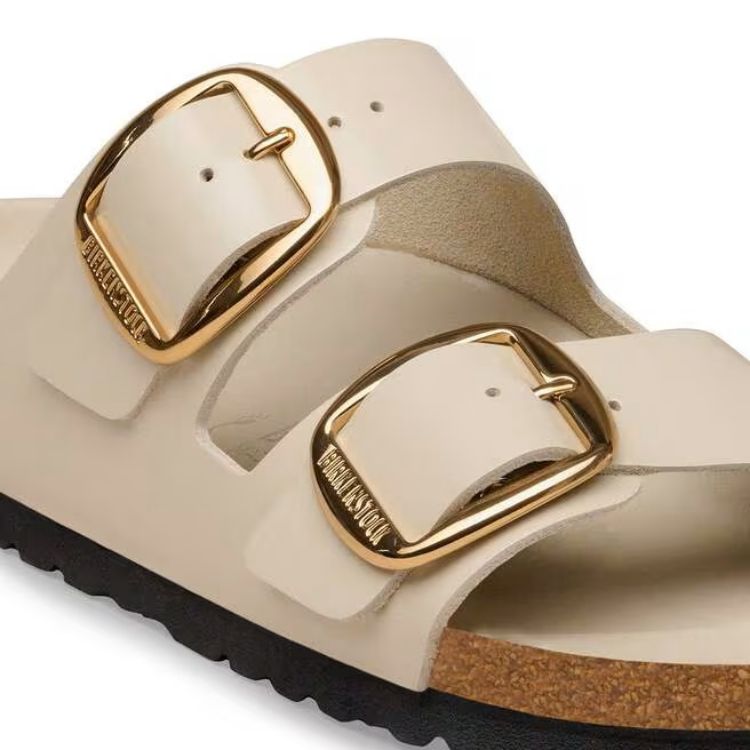 Immagine di Sandali Birkenstock Arizona Big Buckle in Pelle Naturale Vernice